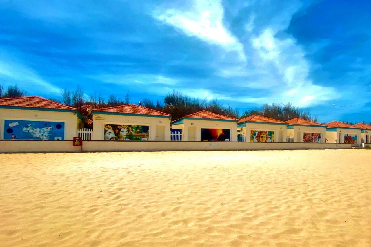 Villaggio Albergo Internazionale La Plaja Катания Екстериор снимка