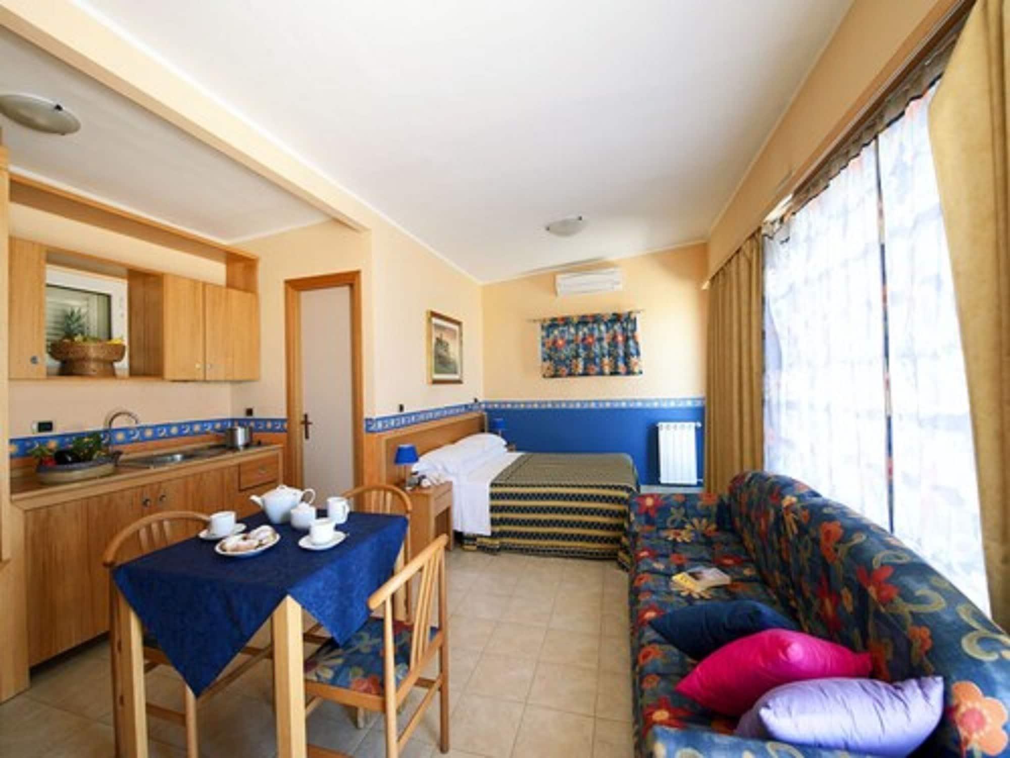 Villaggio Albergo Internazionale La Plaja Катания Стая снимка